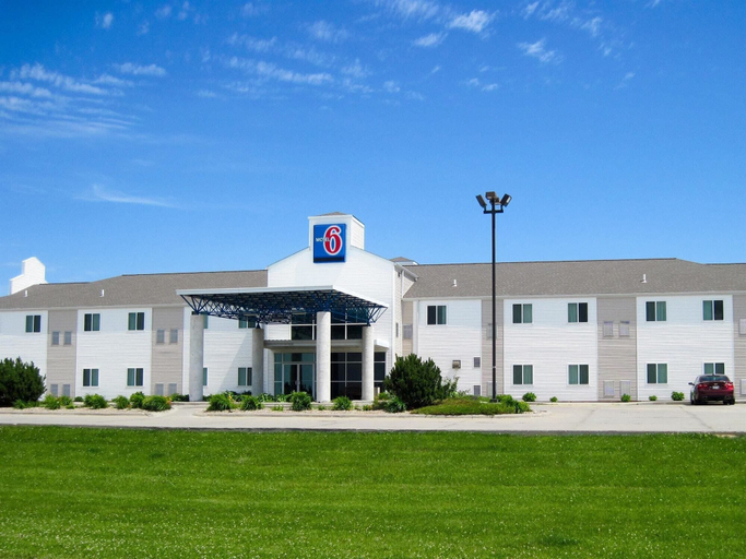 Exterior & Views 1, Motel 6 Avoca, IA, Pottawattamie