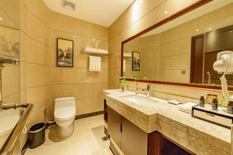 Bathroom 3, Jing Cheng Hotel, Jiaxing