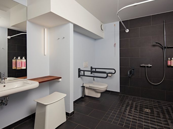 Bathroom 5, Numa Berlin Boxer, Berlin