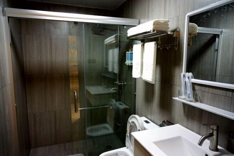 Bathroom 2, Chenzhou Jiajia Holiday lnn, Chenzhou
