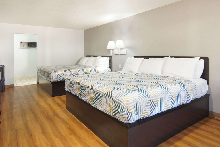 Bedroom 3, Motel 6 Lancaster, TX - DeSoto - Lancaster, Dallas