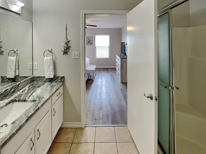 Bathroom 3, Blew By You by Silver Sands Vacation Rentals, Nueces