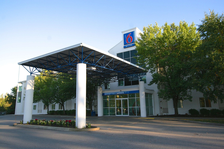 Exterior & Views 2, Motel 6 Colchester, VT - Burlington, Chittenden