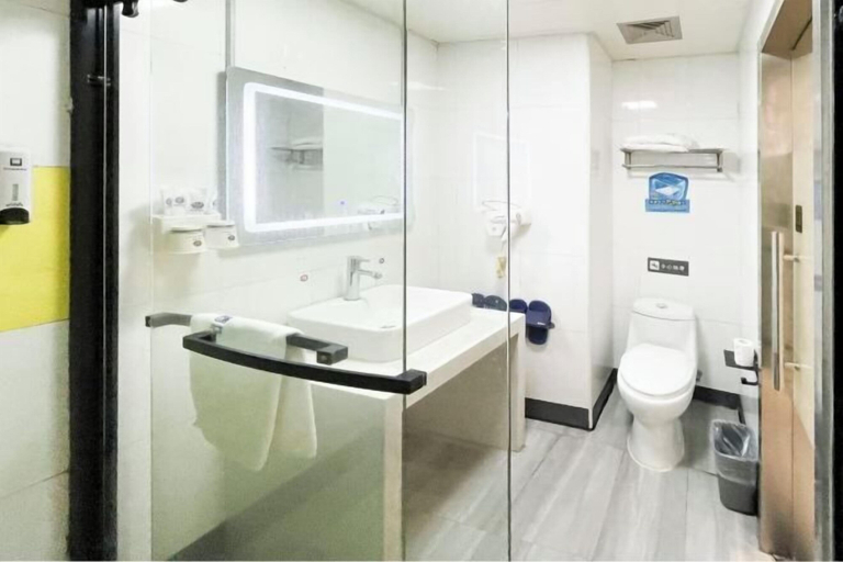 Bathroom 4, Jingying Hotel, Suzhou
