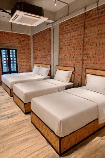 Bedroom 3, Brick Box Hotel, Kinta