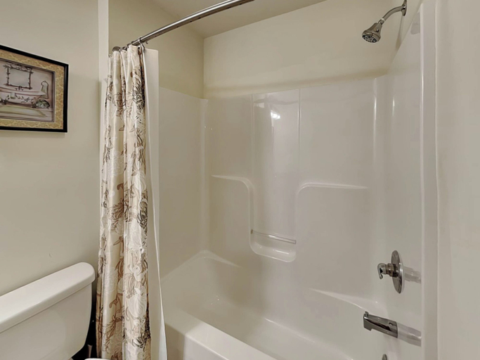 Bathroom 3, Mountain Dreams by Taylor Made Deep Creek, Garrett