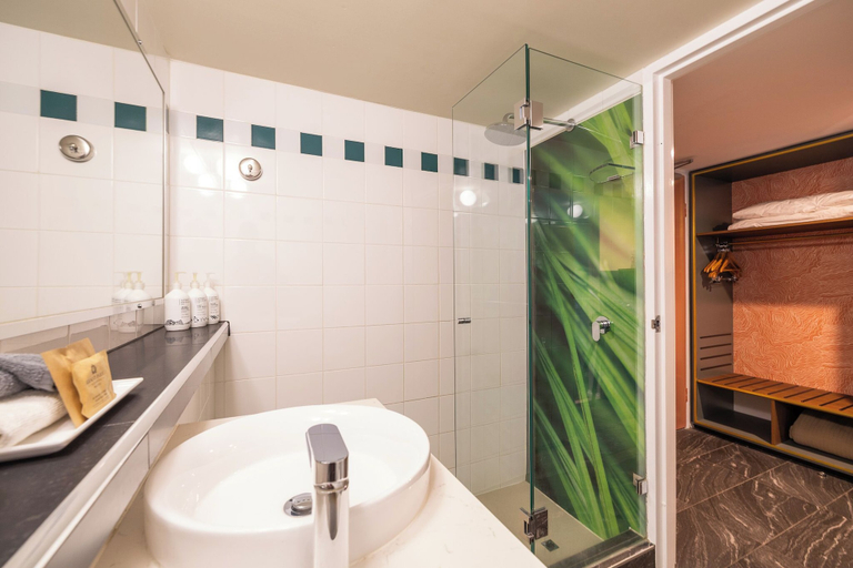 Bathroom 4, Mandala Signature Berry, Shoalhaven - Pt B