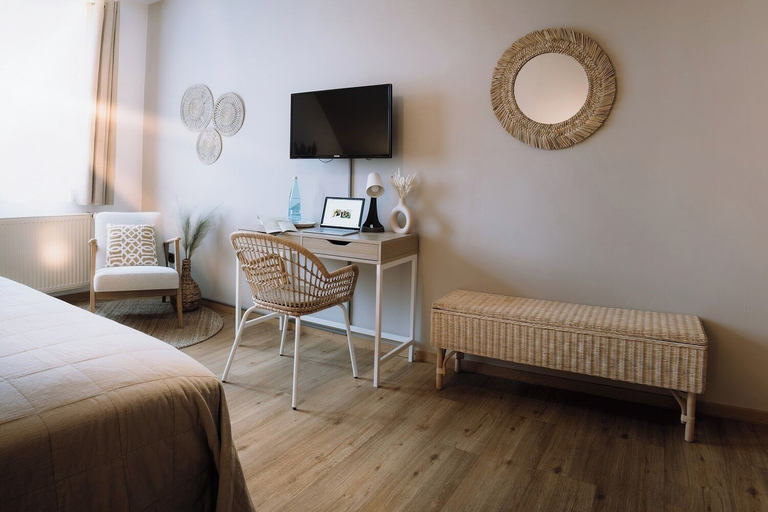 Bedroom 4, Landhotel Sonnenhof, Südliche Weinstraße
