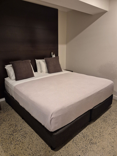 Bedroom 3, Sovereign Resort Hotel, Cook