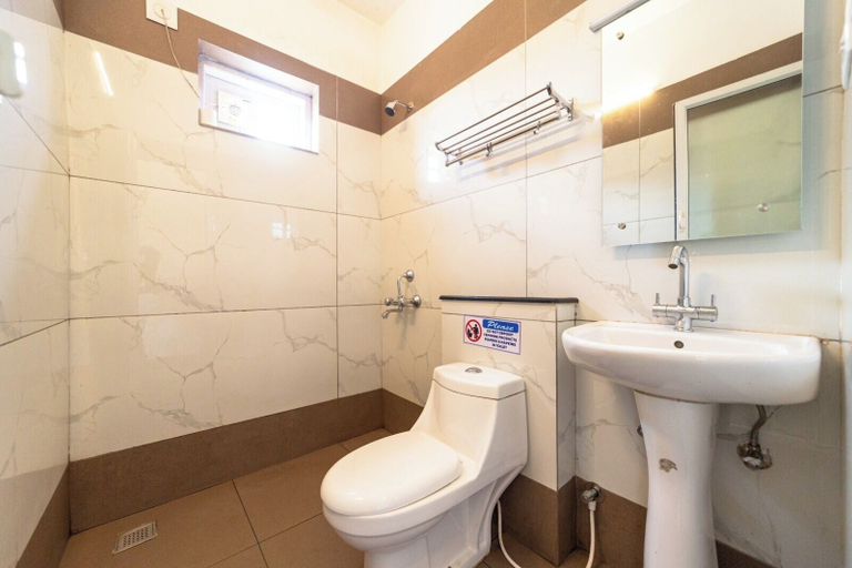 Bathroom 4, Fortune Retreats, The Nilgiris