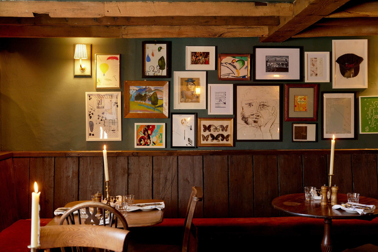 Food & Drinks 4, The Queen's Head, Wiltshire