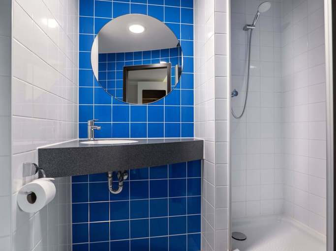 Bathroom 5, B&B HOTEL Stuttgart-Airport/Messe, Stuttgart