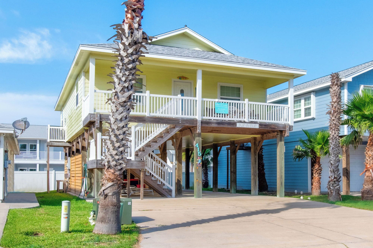 Exterior & Views, Pop-A-Top by Silver Sands Vacation Rentals, Nueces