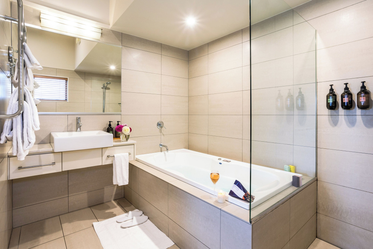 Bathroom 5, Parehua Resort, South Wairarapa