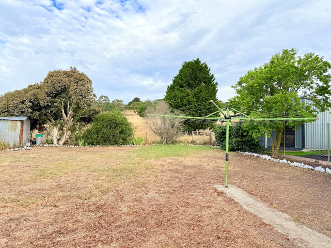 3, Quiet Farm-Style Retreat with Scenic Views, Ballarat - South