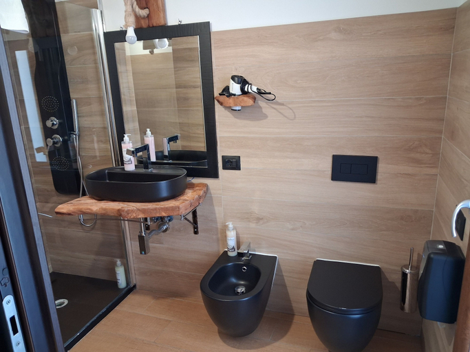 Bathroom 4, B&b Didova, Nuoro