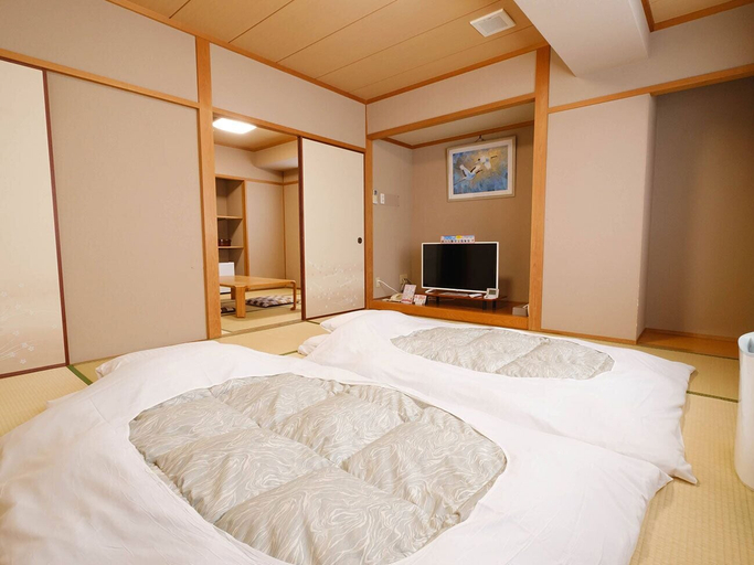 Bedroom 3, Tennen Onsen Matsuyama New Grand Hotel, Matsuyama
