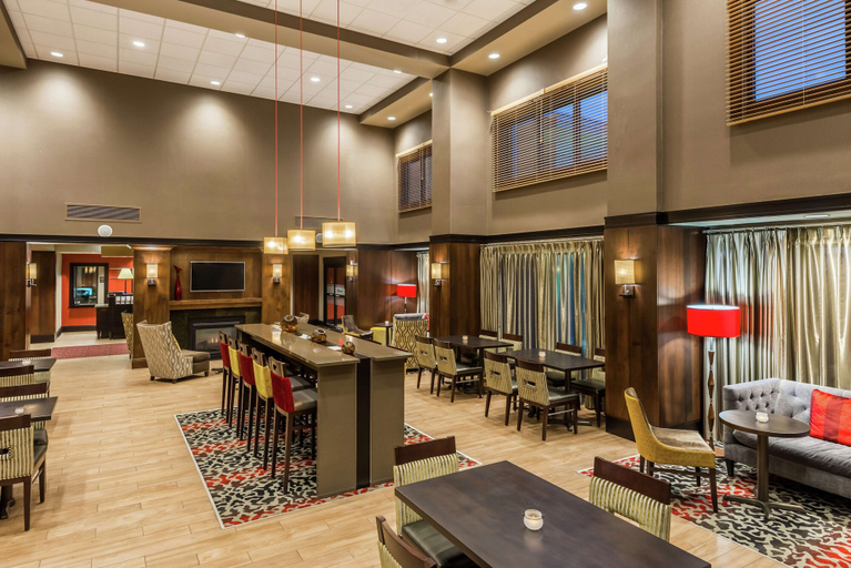 Food & Drinks 5, Hampton Inn & Suites Columbus Polaris, Delaware