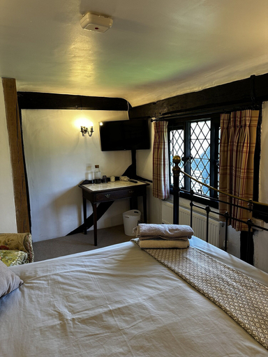 Bedroom 2, Bed and Breakfast Dunsfold, Surrey