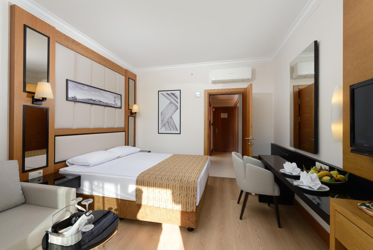 Bedroom 3, Aydinbey Famous Resort - Ultra All Inclusive, Serik