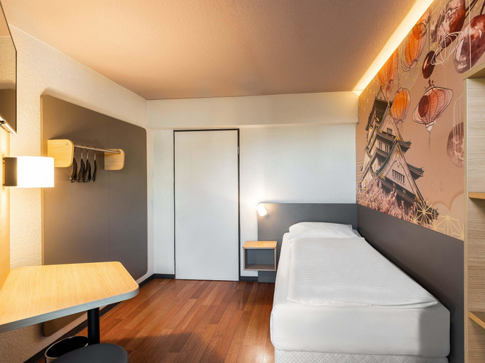 Bedroom 3, B&B Hotel Düsseldorf-Hbf, Düsseldorf