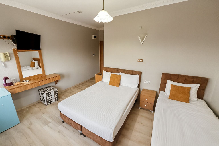 Bedroom 2, Biter Hotel, Fatih