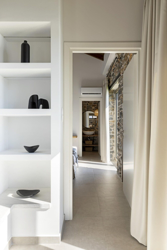 Others 4, Lichnos Luxury Suite, Thessaly