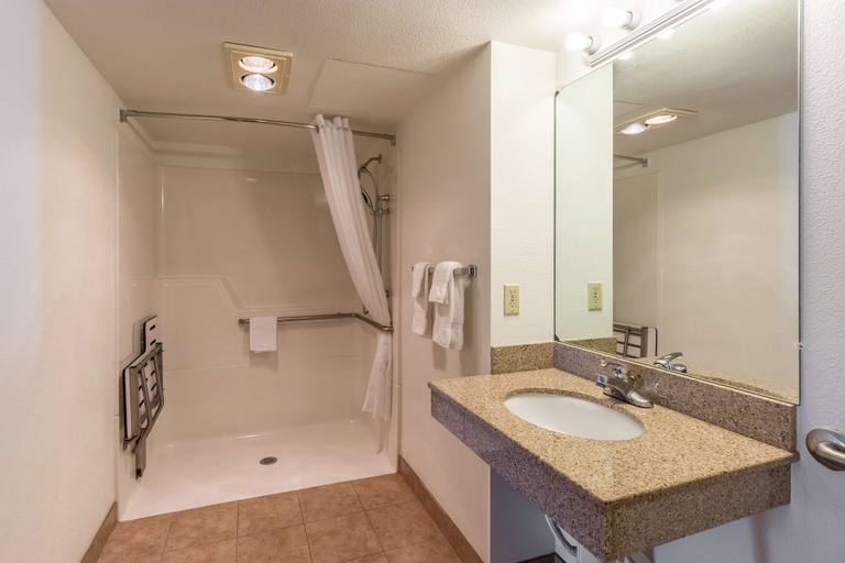 Bathroom 4, Motel 6 Astoria, OR, Clatsop