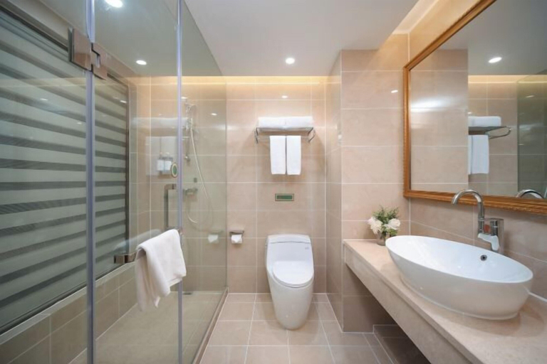 Bathroom 4, Vienna Hotel (Kunming Baiyun Road Metro Station Jiang'an), Kunming