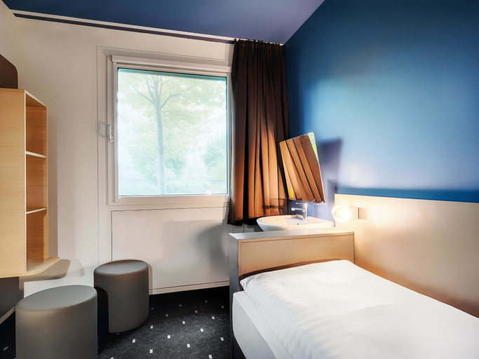 Bedroom 3, B&B Hotel München-Garching, München