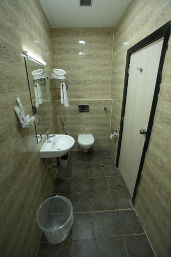 Bathroom 4, Grace Residency Chennai Airport, Kancheepuram