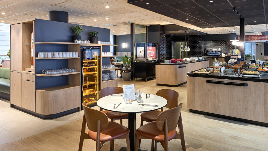Food & Drinks 5, Campanile Prime Paris 19 - La Villette, Paris