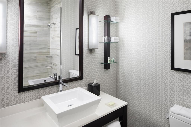 Bathroom 4, Cambria Hotel & Suites - White Plains Downtown, Westchester