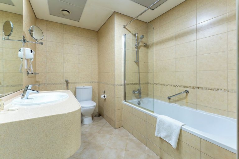 Bathroom 3, Havana Holiday Homes Oud Metha, Dubai