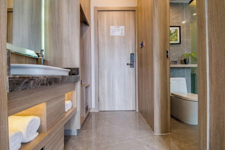 Bathroom 4, Manya Hotel, Yuxi