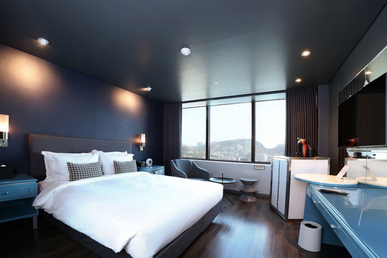 Bedroom 3, Imperial Palace Boutique Hotel, Itaewon, Yongsan