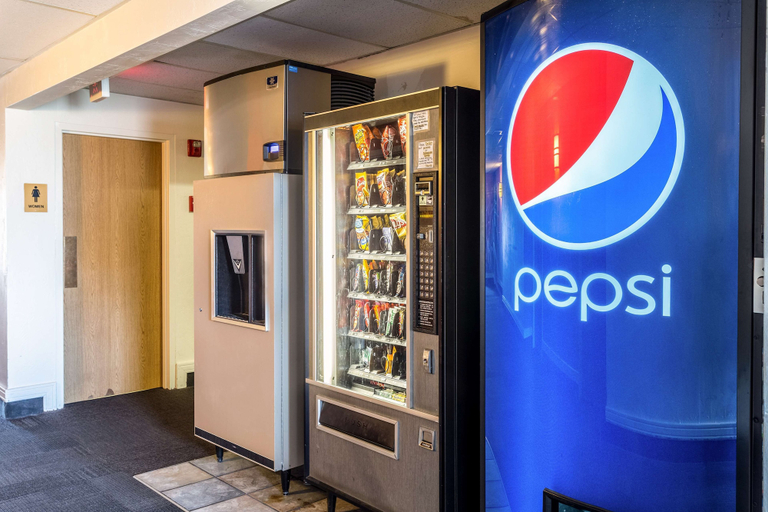 Food & Drinks 5, Motel 6 Great Falls, MT, Cascade
