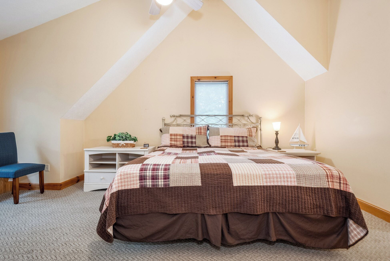 Bedroom 3, Lakey Mclakehouse by Taylor Made Deep Creek, Garrett