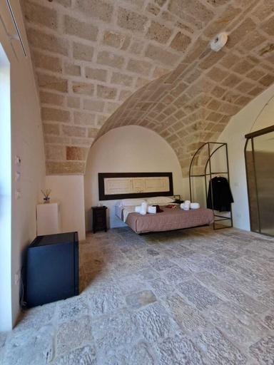Bedroom 4, Imperial Paradise, Bari