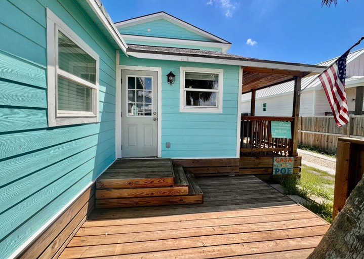 Exterior & Views 2, Casa De Poe by Silver Sands Vacation Rentals, Nueces