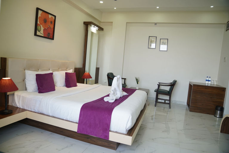 Bedroom 4, Mount Valley Resort, Rajsamand