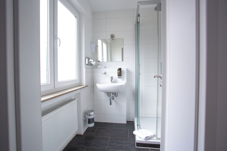 Bathroom 5, City Vibes Hotel, Böblingen
