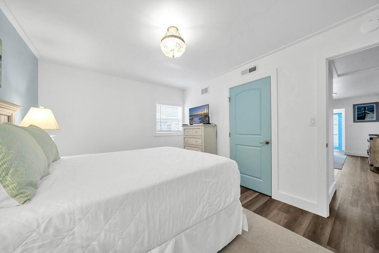 Bedroom 2, Horizon South 11c1-almost Heaven 3 Beach Bungalow, Bay