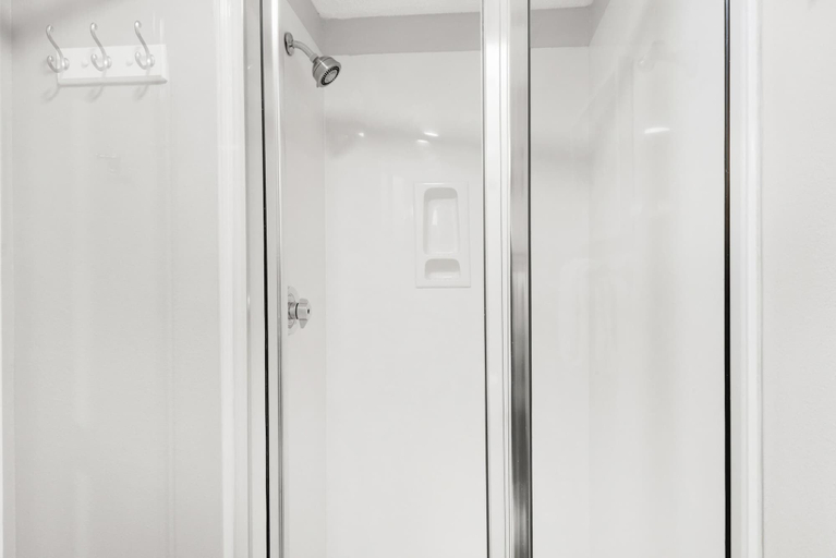 Bathroom 3, Majestic Beach Towers 1-1006, Bay