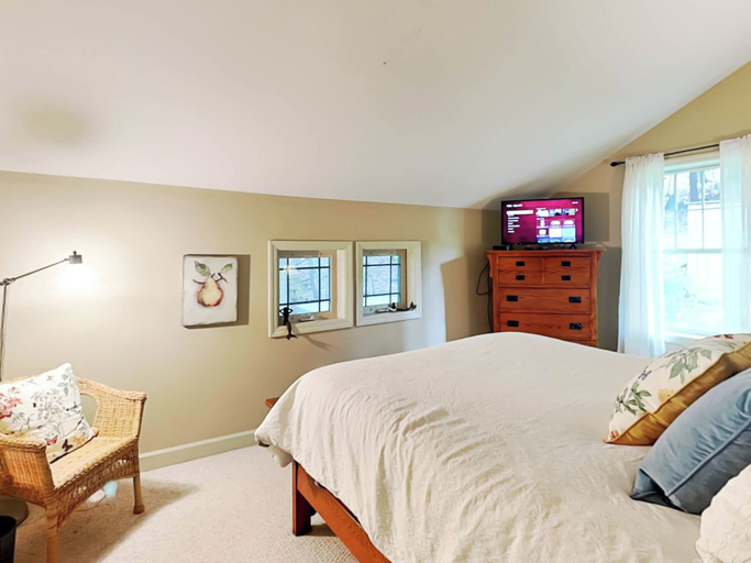Bedroom 2, Acorn Cottage by Taylor Made Deep Creek, Garrett