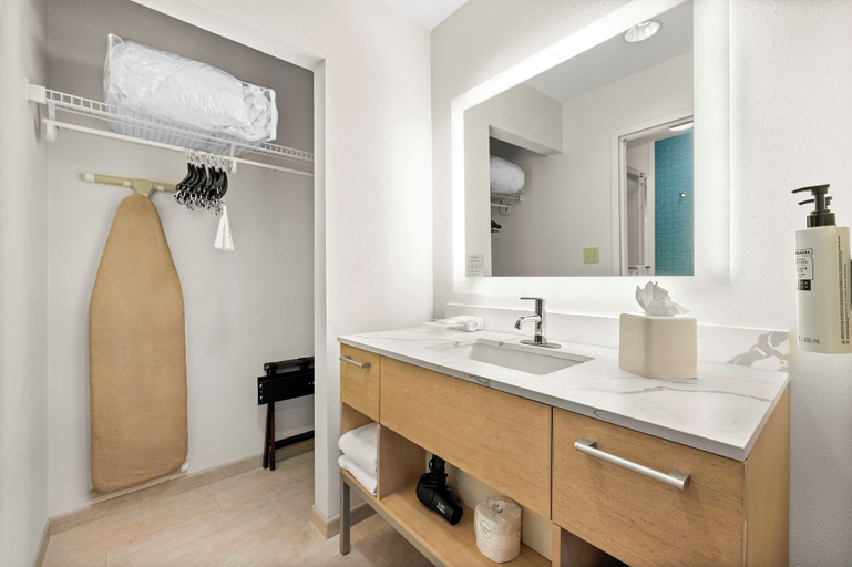 Bathroom 4, Homewood Suites by Hilton Lancaster, Los Angeles