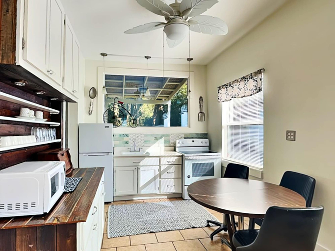 Others 5, Cozy Casita by Distinctive Beach Rentals, Saint Johns