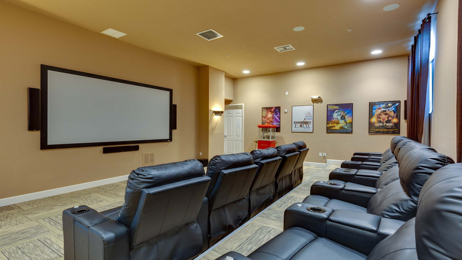 Others 5, Spacious 12-bed Villa With Pool & Resort Amenities, Osceola