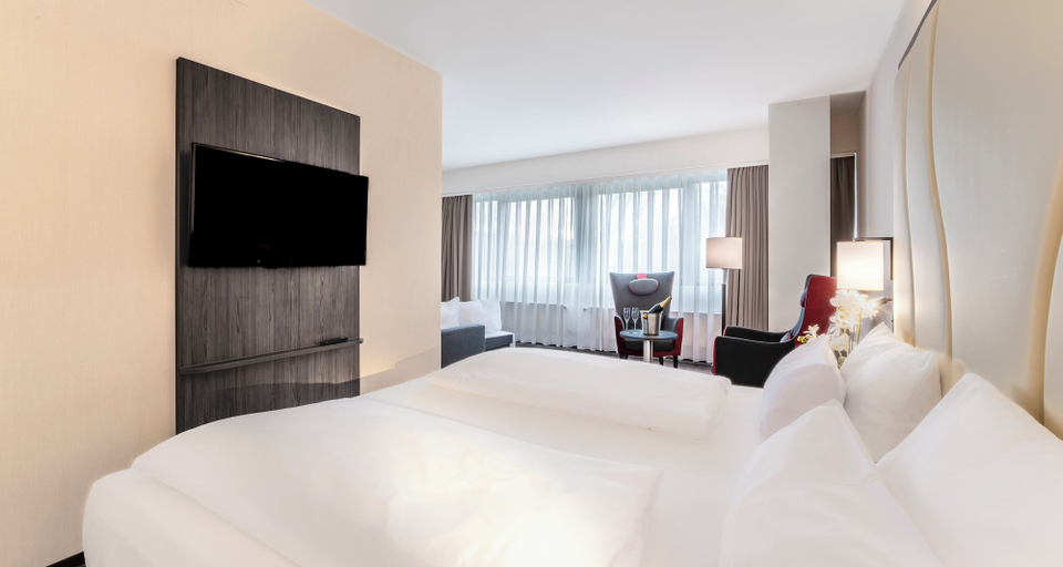 Bedroom 4, PLAZA INN Mannheim, Mannheim
