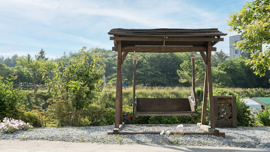 Others 5, Gangneung Remember Dogchae Pension, Gangneung